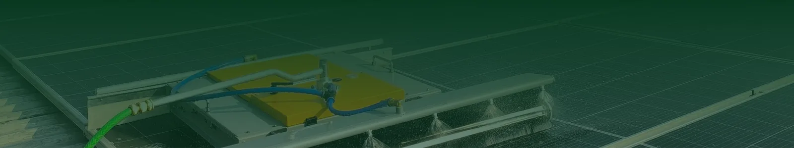 Vista aérea de instalación de paneles solares
